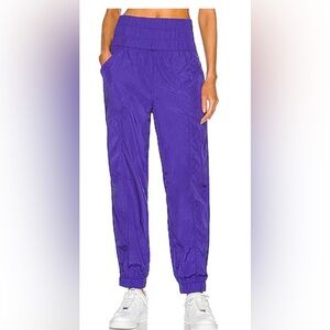 FP Movement Way Home Jogger  light purple 
FREE PEOPLE size large